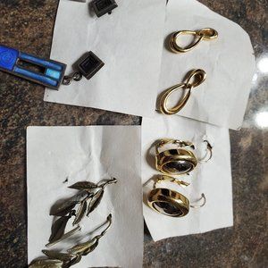 Various earring sets